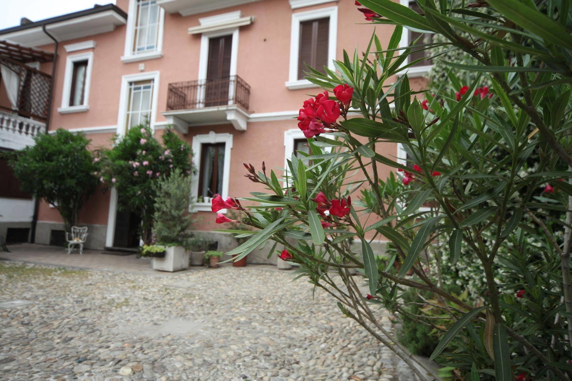 Antica Corte Milanese Novate Milanese Exterior photo